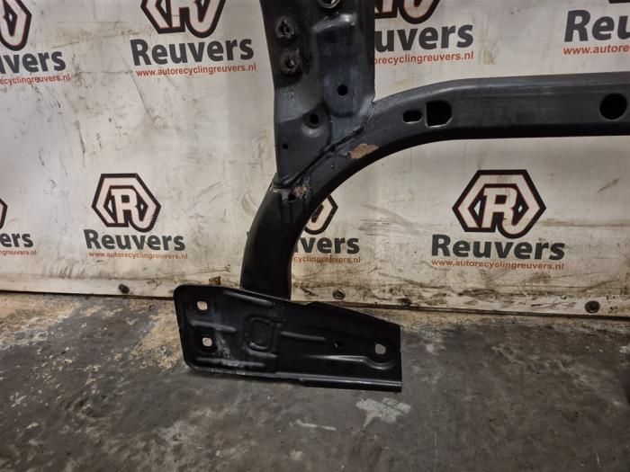 Subframe van een Mercedes-Benz CLA (117.3) 1.6 CLA-200 16V 2016