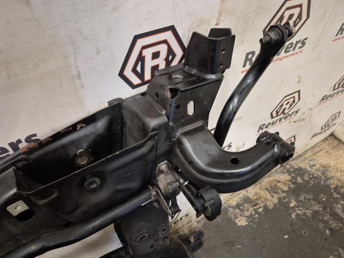 Subframe van een Mercedes-Benz CLA (117.3) 1.6 CLA-200 16V 2016