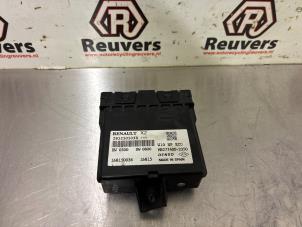 Gebruikte Computer Koeling Peugeot 107 1.0 12V Prijs € 20,00 Margeregeling aangeboden door Autorecycling Reuvers B.V.