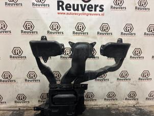 Gebruikte Chaufagebak Renault Zoé (AG) R90 Prijs € 120,00 Margeregeling aangeboden door Autorecycling Reuvers B.V.