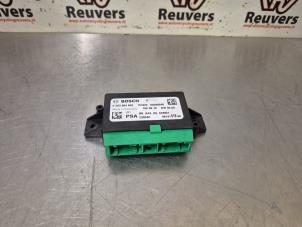 Gebruikte PDC Module Peugeot 208 I (CA/CC/CK/CL) 1.2 Vti 12V PureTech 82 Prijs € 20,00 Margeregeling aangeboden door Autorecycling Reuvers B.V.