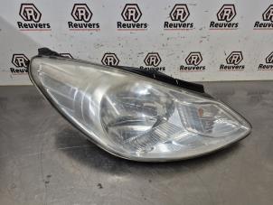 Gebruikte Koplamp rechts Hyundai i10 (F5) 1.1i 12V Prijs € 50,00 Margeregeling aangeboden door Autorecycling Reuvers B.V.