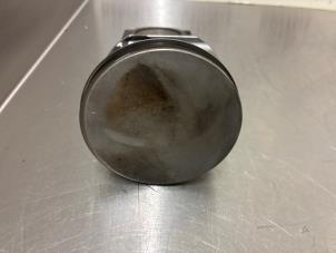 Gebruikte Zuiger Jeep Grand Cherokee (WH/WK) 4.7i V8 Prijs € 50,00 Margeregeling aangeboden door Autorecycling Reuvers B.V.