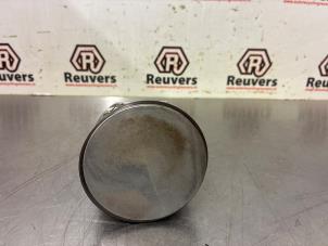 Gebruikte Zuiger Jeep Grand Cherokee (WH/WK) 4.7i V8 Prijs € 50,00 Margeregeling aangeboden door Autorecycling Reuvers B.V.