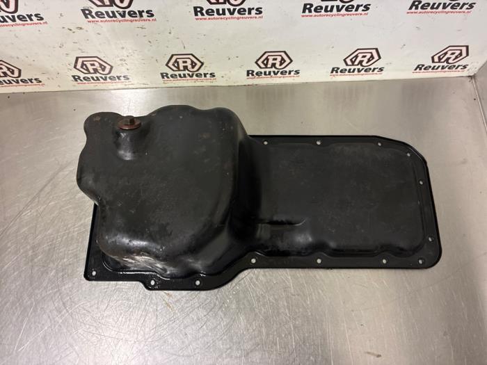 Gebruikte Carterpan Jeep Grand Cherokee (WH/WK) 4.7i V8 Prijs € 100,00 Margeregeling aangeboden door Autorecycling Reuvers B.V.