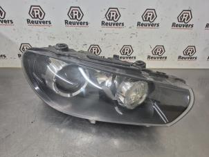 Gebruikte Koplamp rechts Volkswagen Scirocco (137/13AD) 1.4 TSI 160 16V Prijs € 250,00 Margeregeling aangeboden door Autorecycling Reuvers B.V.