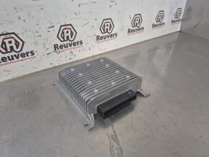 Gebruikte Radio versterker Volkswagen Scirocco (137/13AD) 1.4 TSI 160 16V Prijs € 150,00 Margeregeling aangeboden door Autorecycling Reuvers B.V.