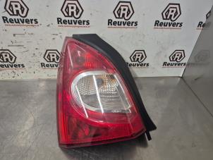 Gebruikte Achterlicht links Renault Twingo II (CN) 1.5 dCi 75 FAP Prijs € 25,00 Margeregeling aangeboden door Autorecycling Reuvers B.V.