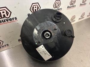 Gebruikte Rembol Jeep Grand Cherokee (WH/WK) 4.7i V8 Prijs € 50,00 Margeregeling aangeboden door Autorecycling Reuvers B.V.