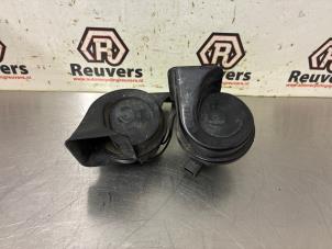 Gebruikte Claxon Jeep Grand Cherokee (WH/WK) 4.7i V8 Prijs € 30,00 Margeregeling aangeboden door Autorecycling Reuvers B.V.