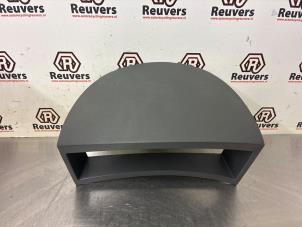 Gebruikte Dashboard deel Jeep Grand Cherokee (WH/WK) 4.7i V8 Prijs € 30,00 Margeregeling aangeboden door Autorecycling Reuvers B.V.