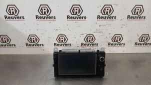 Gebruikte Navigatie Systeem Renault Clio IV Estate/Grandtour (7R) 1.5 Energy dCi 90 FAP Prijs € 150,00 Margeregeling aangeboden door Autorecycling Reuvers B.V.