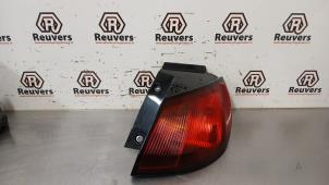 Gebruikte Achterlicht rechts Mitsubishi Colt (Z2/Z3) 1.1 12V Prijs € 30,00 Margeregeling aangeboden door Autorecycling Reuvers B.V.
