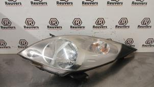 Gebruikte Linker Koplamp Chevrolet Spark (M300) 1.0 16V Bifuel Prijs € 50,00 Margeregeling aangeboden door Autorecycling Reuvers B.V.