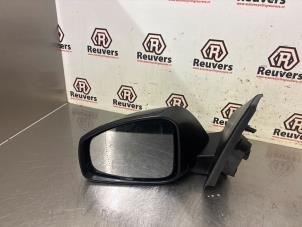 Gebruikte Spiegel Buiten links Renault Megane III Berline (BZ) 1.6 16V Prijs € 60,00 Margeregeling aangeboden door Autorecycling Reuvers B.V.