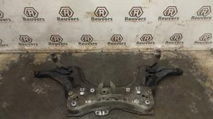 Gebruikte Subframe Renault Clio IV Estate/Grandtour (7R) 1.5 Energy dCi 90 FAP Prijs € 50,00 Margeregeling aangeboden door Autorecycling Reuvers B.V.