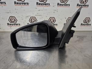 Gebruikte Spiegel Buiten links Renault Megane III Grandtour (KZ) 1.5 dCi 110 Prijs € 50,00 Margeregeling aangeboden door Autorecycling Reuvers B.V.