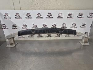 Gebruikte Bumperframe achter Renault Megane III Grandtour (KZ) 1.5 dCi 110 Prijs € 40,00 Margeregeling aangeboden door Autorecycling Reuvers B.V.