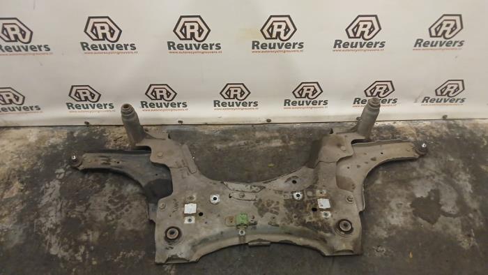 Gebruikte Subframe Renault Megane III Grandtour (KZ) 1.5 dCi 110 Prijs € 50,00 Margeregeling aangeboden door Autorecycling Reuvers B.V.