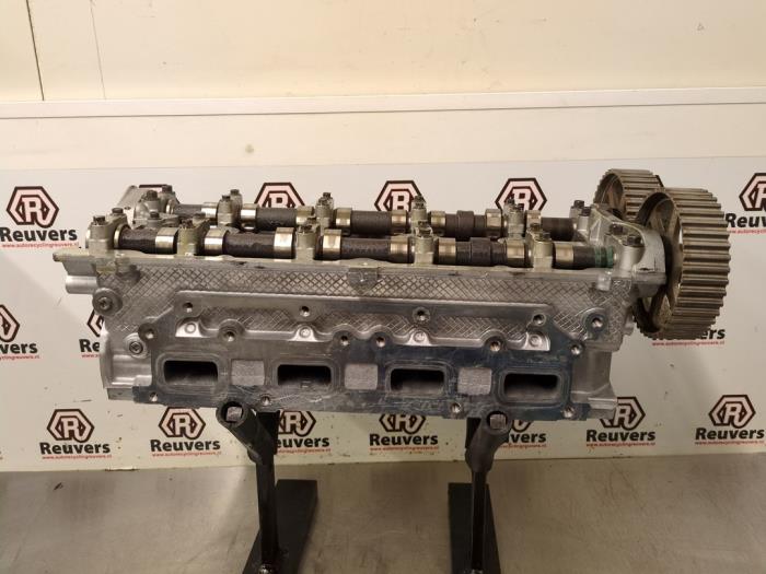 Cilinderkop van een Chrysler PT Cruiser 2.0 16V 2003
