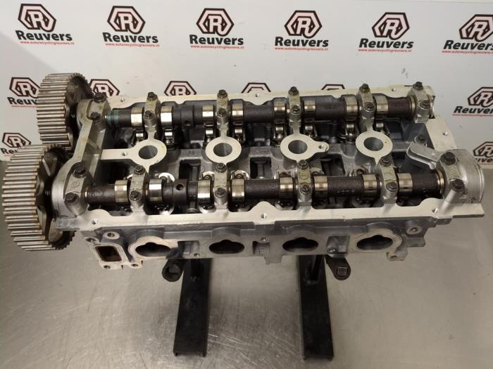 Cilinderkop van een Chrysler PT Cruiser 2.0 16V 2003