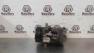 Gebruikte Aircopomp Renault Clio IV (5R) 0.9 Energy TCE 90 12V Prijs € 50,00 Margeregeling aangeboden door Autorecycling Reuvers B.V.