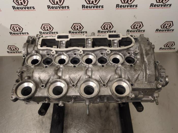 Cilinderkop van een Volvo V50 (MW) 1.6 D 16V 2010