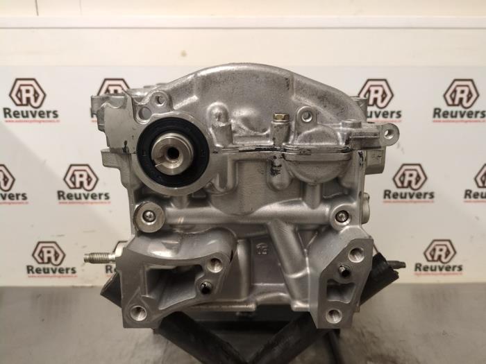 Cilinderkop van een Volvo V50 (MW) 1.6 D 16V 2010