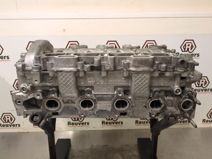 Cilinderkop van een Volvo V50 (MW) 1.6 D 16V 2010