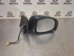 Gebruikte Buitenspiegel rechts Suzuki SX4 (EY/GY) 1.6 16V VVT Comfort,Exclusive Autom. Prijs € 90,00 Margeregeling aangeboden door Autorecycling Reuvers B.V.