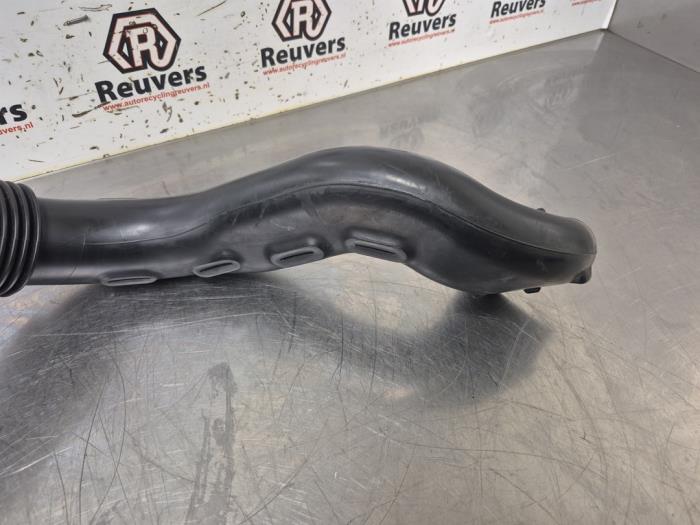 Aanzuigslang Lucht van een Renault Captur (2R) 1.5 Energy dCi 90 FAP 2016