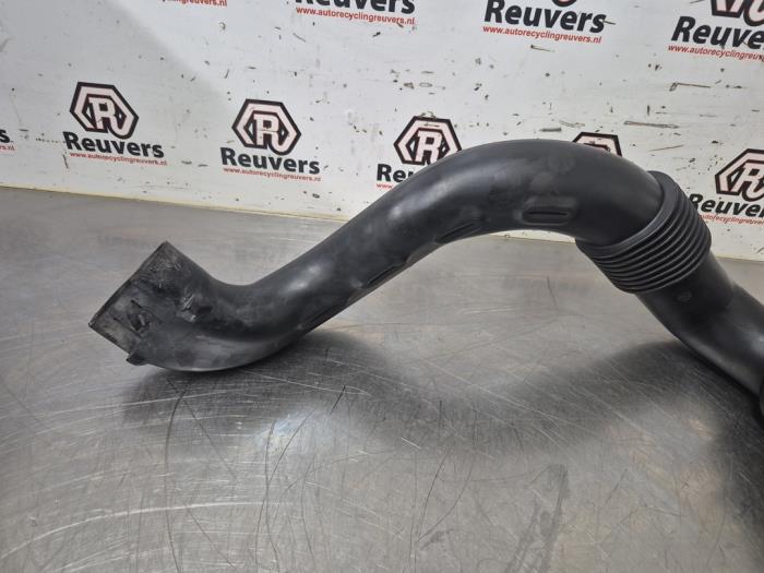 Aanzuigslang Lucht van een Renault Captur (2R) 1.5 Energy dCi 90 FAP 2016