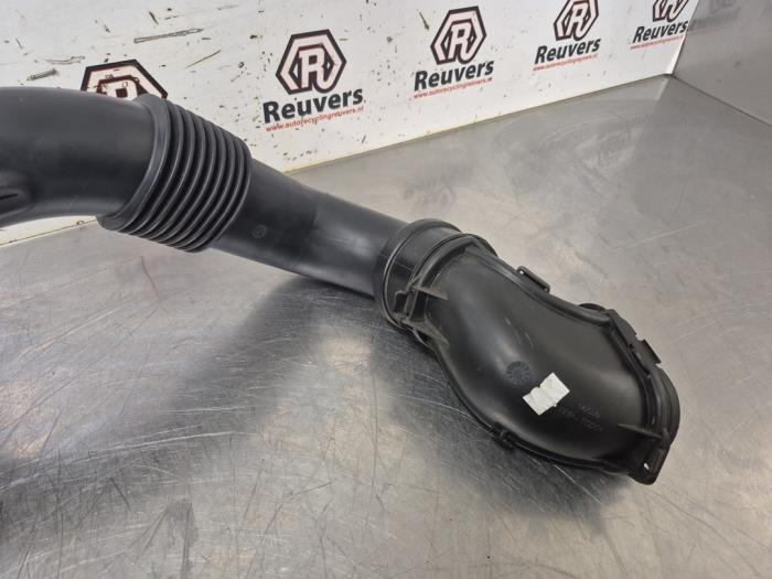 Aanzuigslang Lucht van een Renault Captur (2R) 1.5 Energy dCi 90 FAP 2016