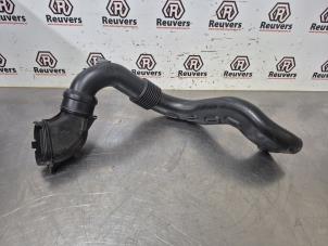 Gebruikte Aanzuigslang Lucht Renault Captur (2R) 1.5 Energy dCi 90 FAP Prijs € 20,00 Margeregeling aangeboden door Autorecycling Reuvers B.V.