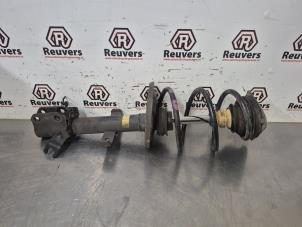 Gebruikte Mac Phersonpoot links-voor Renault Captur (2R) 1.5 Energy dCi 90 FAP Prijs € 35,00 Margeregeling aangeboden door Autorecycling Reuvers B.V.