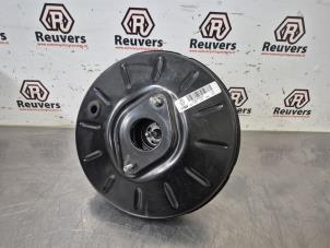 Gebruikte Rembekrachtiger Renault Captur (2R) 1.5 Energy dCi 90 FAP Prijs € 30,00 Margeregeling aangeboden door Autorecycling Reuvers B.V.