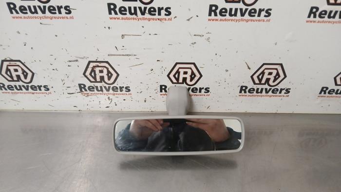 Gebruikte Binnenspiegel Renault Captur I (2R) 1.5 Energy dCi 90 FAP Prijs € 15,00 Margeregeling aangeboden door Autorecycling Reuvers B.V.