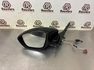 Gebruikte Spiegel Buiten links Peugeot 208 I (CA/CC/CK/CL) 1.0 Vti 12V PureTech Prijs € 50,00 Margeregeling aangeboden door Autorecycling Reuvers B.V.