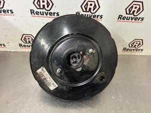 Gebruikte Rembooster Peugeot 208 I (CA/CC/CK/CL) 1.0 Vti 12V PureTech Prijs € 30,00 Margeregeling aangeboden door Autorecycling Reuvers B.V.