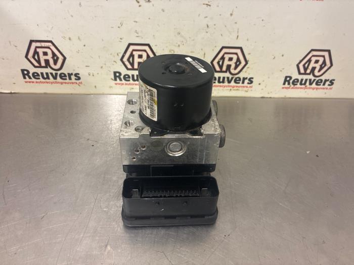 Gebruikte ABS Pomp Mazda 3 Sport (BL14/BLA4/BLB4) 1.6i MZR 16V Prijs € 150,00 Margeregeling aangeboden door Autorecycling Reuvers B.V.