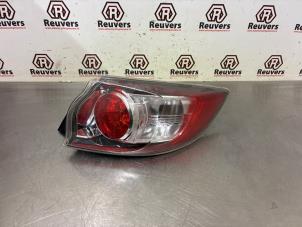 Gebruikte Achterlicht rechts Mazda 3 Sport (BL14/BLA4/BLB4) 1.6i MZR 16V Prijs € 50,00 Margeregeling aangeboden door Autorecycling Reuvers B.V.