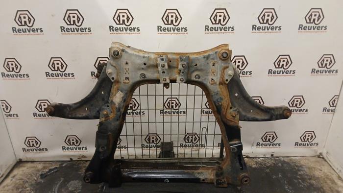 Gebruikte Subframe Nissan Leaf (ZE0) Leaf Prijs € 125,00 Margeregeling aangeboden door Autorecycling Reuvers B.V.