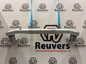 Gebruikte Bumperframe achter Mazda 3 Sport (BL14/BLA4/BLB4) 1.6i MZR 16V Prijs € 40,00 Margeregeling aangeboden door Autorecycling Reuvers B.V.