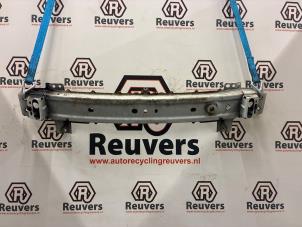 Gebruikte Bumperbalk voor Mazda 3 Sport (BL14/BLA4/BLB4) 1.6i MZR 16V Prijs € 50,00 Margeregeling aangeboden door Autorecycling Reuvers B.V.