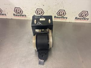 Gebruikte Veiligheidsgordel midden-achter Daihatsu Materia 1.3 16V Prijs € 30,00 Margeregeling aangeboden door Autorecycling Reuvers B.V.