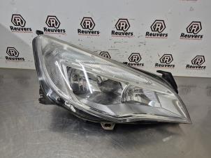 Gebruikte Rechter Koplamp Opel Astra J Sports Tourer (PD8/PE8/PF8) 1.4 Turbo 16V Prijs € 125,00 Margeregeling aangeboden door Autorecycling Reuvers B.V.