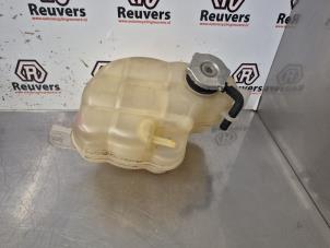 Gebruikte Expansievat Dodge Journey 2.7 V6 R/T 24V FFV Prijs € 15,00 Margeregeling aangeboden door Autorecycling Reuvers B.V.