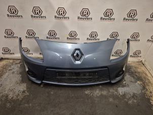 Gebruikte Bumper voor Renault Twingo II (CN) 1.2 16V Prijs € 175,00 Margeregeling aangeboden door Autorecycling Reuvers B.V.
