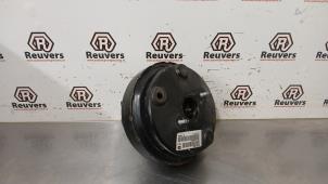 Gebruikte Rembekrachtiger Dodge Journey 2.7 V6 R/T 24V FFV Prijs € 50,00 Margeregeling aangeboden door Autorecycling Reuvers B.V.