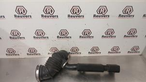 Gebruikte Luchtinlaat slang Dodge Journey 2.7 V6 R/T 24V FFV Prijs € 50,00 Margeregeling aangeboden door Autorecycling Reuvers B.V.